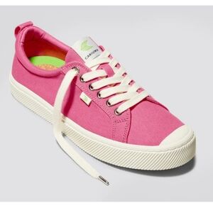 Cariuma Pink OCA Low Sneakers Size 10